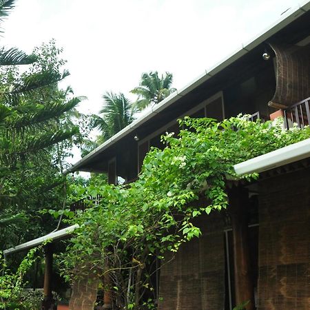 Ambadi'S Villa -Lake View Resort Pallipuram Exteriér fotografie