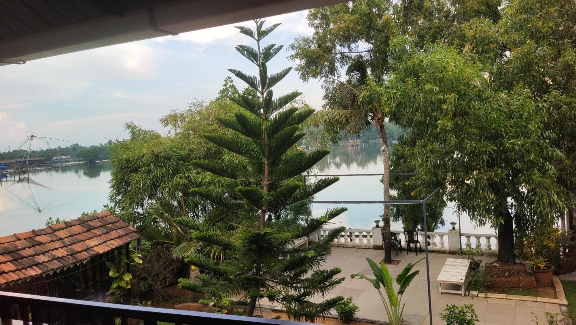 Ambadi'S Villa -Lake View Resort Pallipuram Exteriér fotografie