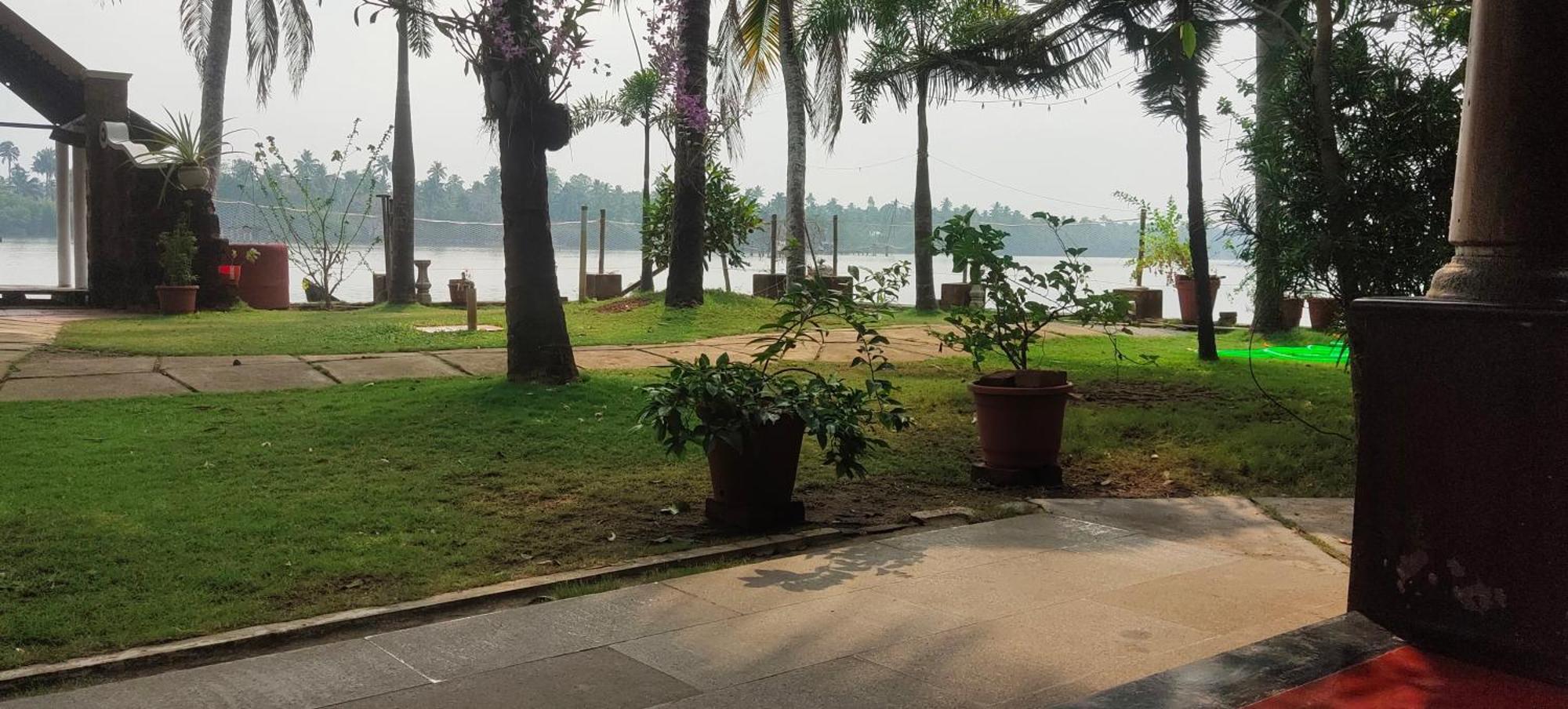 Ambadi'S Villa -Lake View Resort Pallipuram Pokoj fotografie
